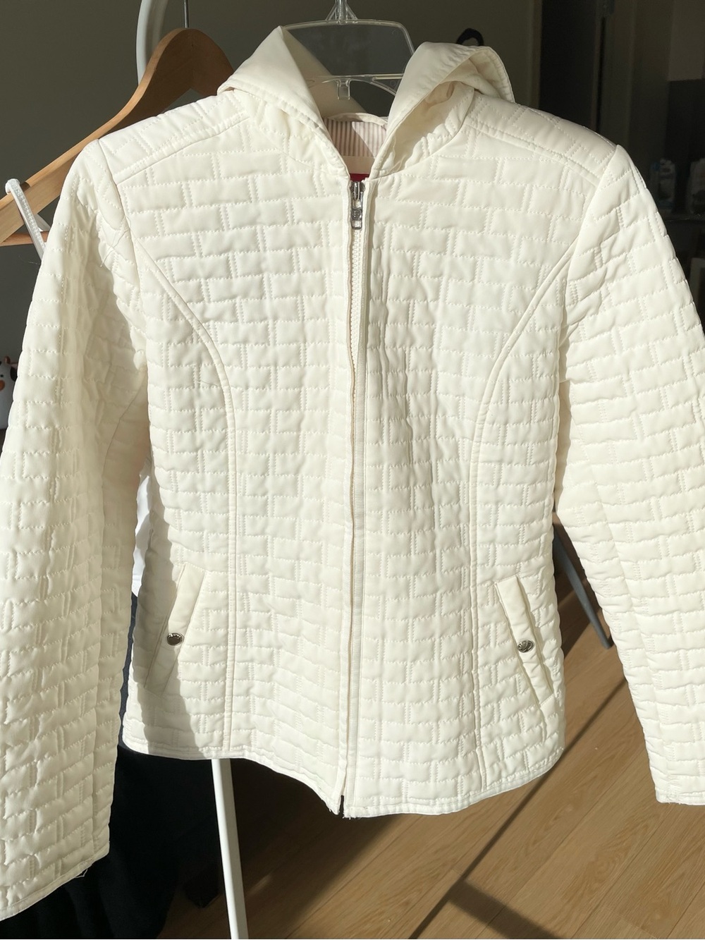 Vintage Espirit Quilted Hooded Women's Jacket — Cream
